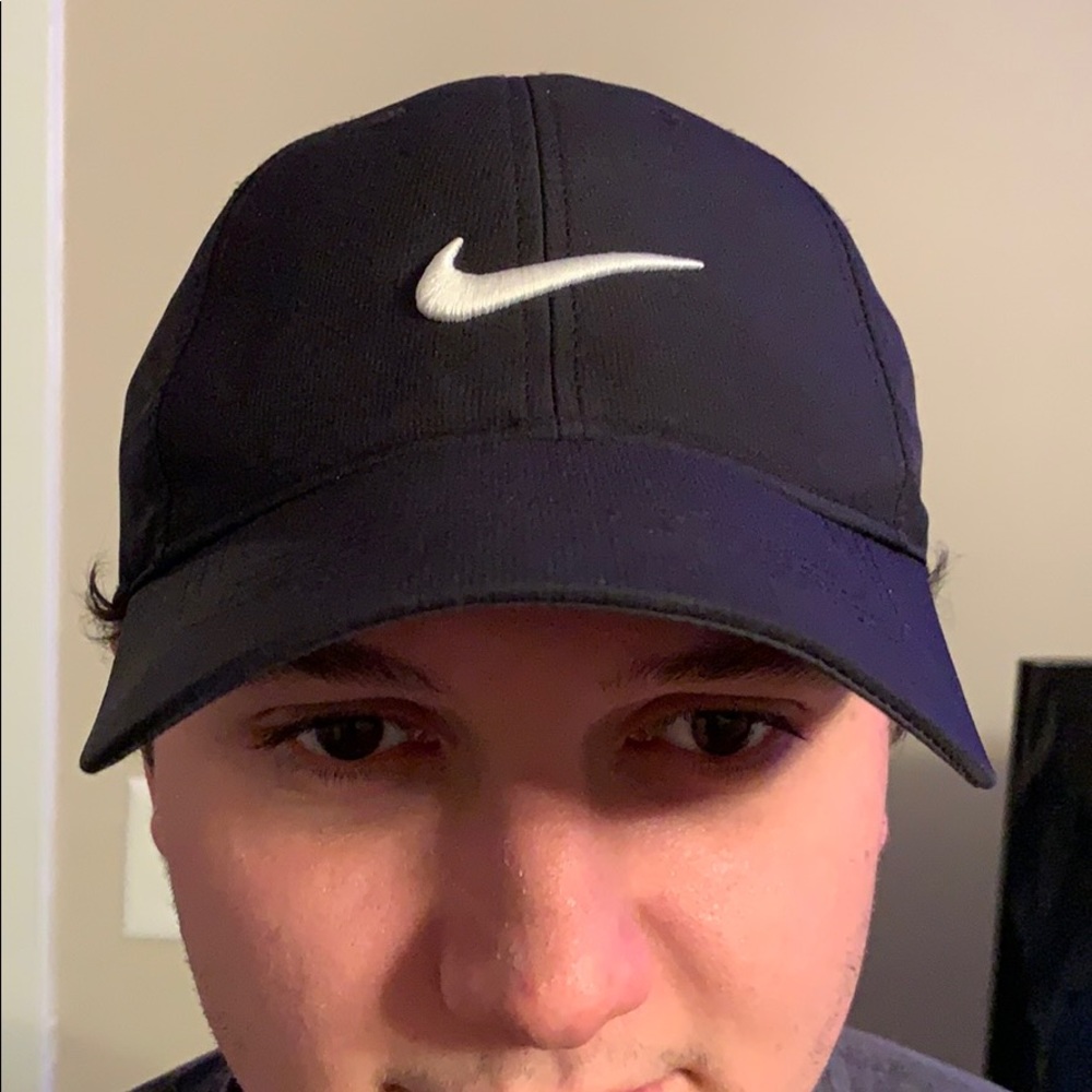 Nike Velcro Strap-back hat